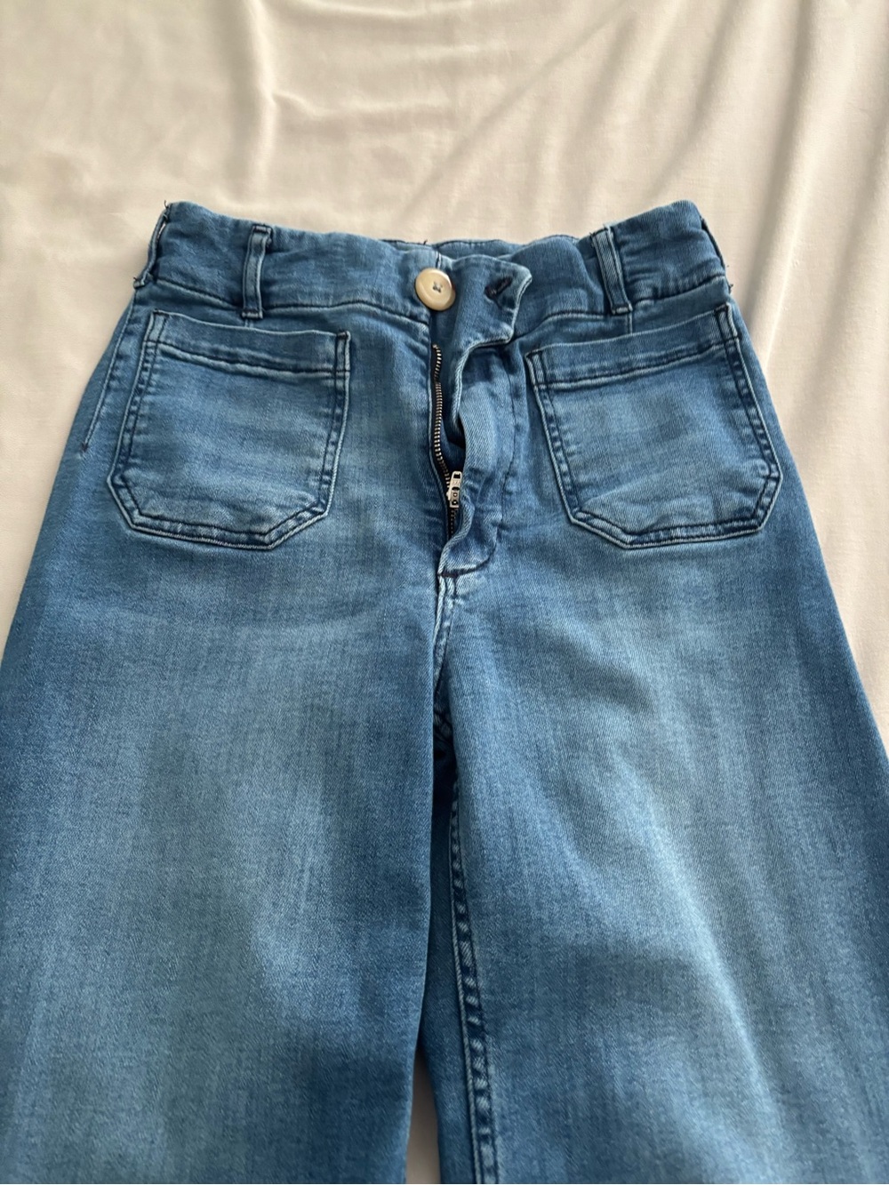 Maeve Collette Wide-Leg Jeans in Medium Blue Wash - Picture 3 of 6